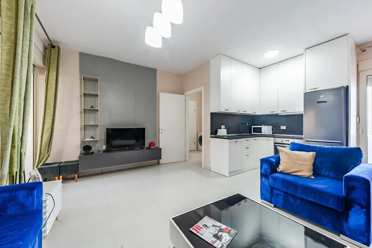 Stylish Apartment By The Beach Free Parking Vlorë