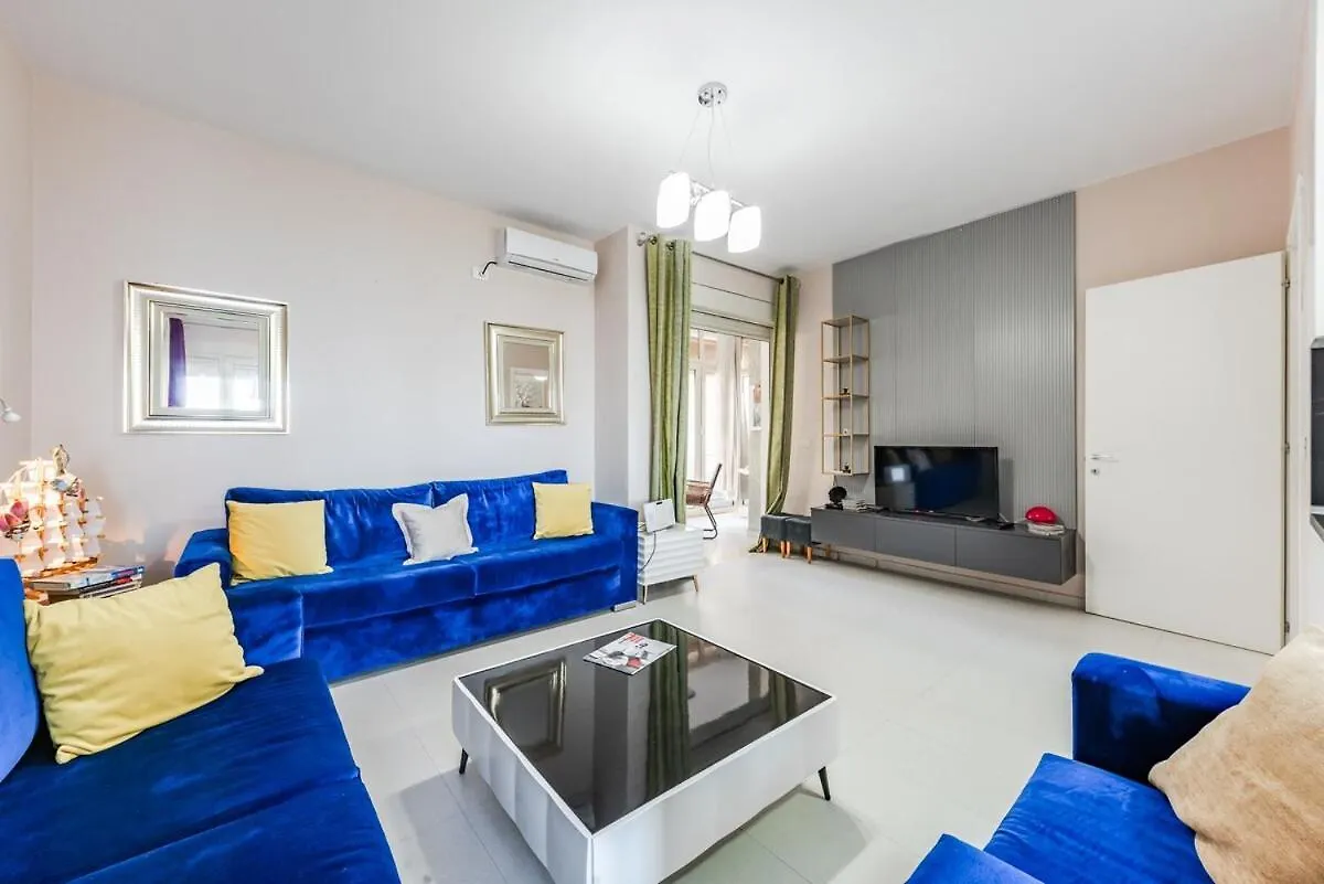 Stylish Apartment By The Beach Free Parking Vlorë