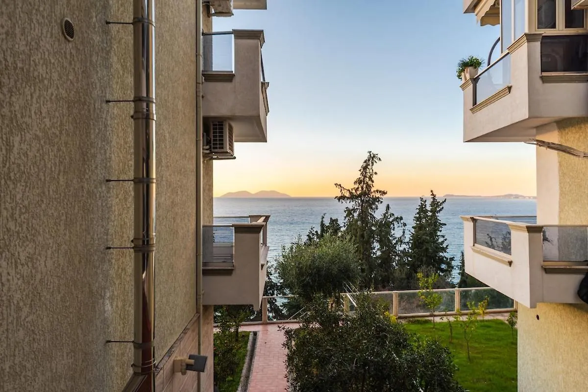 Stylish Apartment By The Beach Free Parking Vlorë